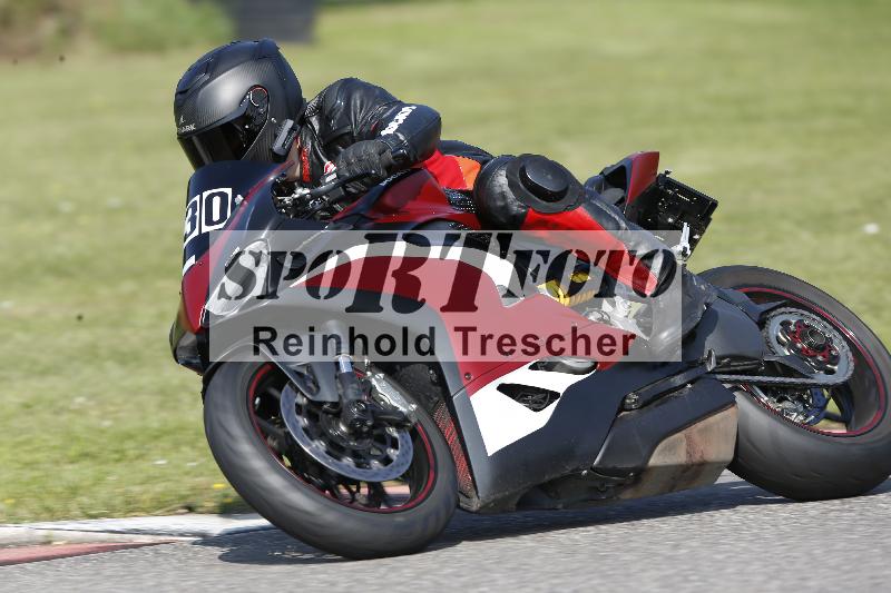 /45 10.08.2025 Plüss Moto Sport ADR/Einsteiger/330